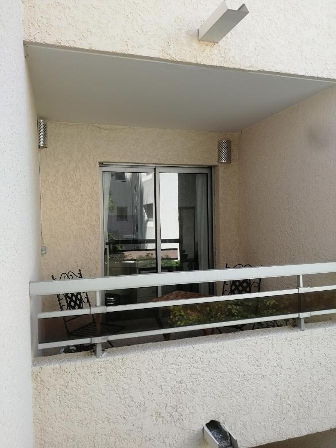 Studio Climatise Dans Residence Avec Piscine Et Tennis 히에레 외부 사진